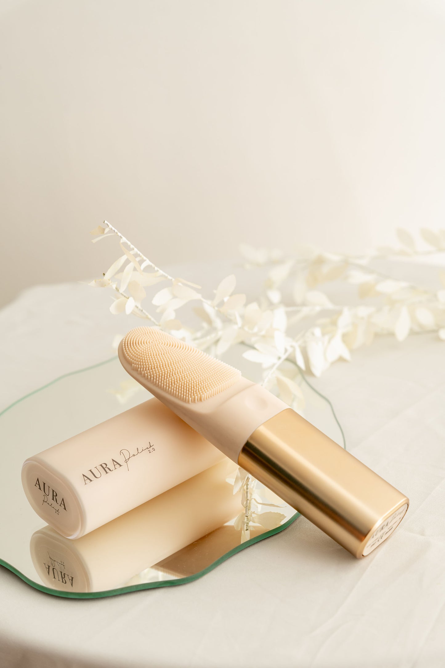 Aura Polish 2.0・Sonic Cleansing Wand with Thermal Eye Massaging