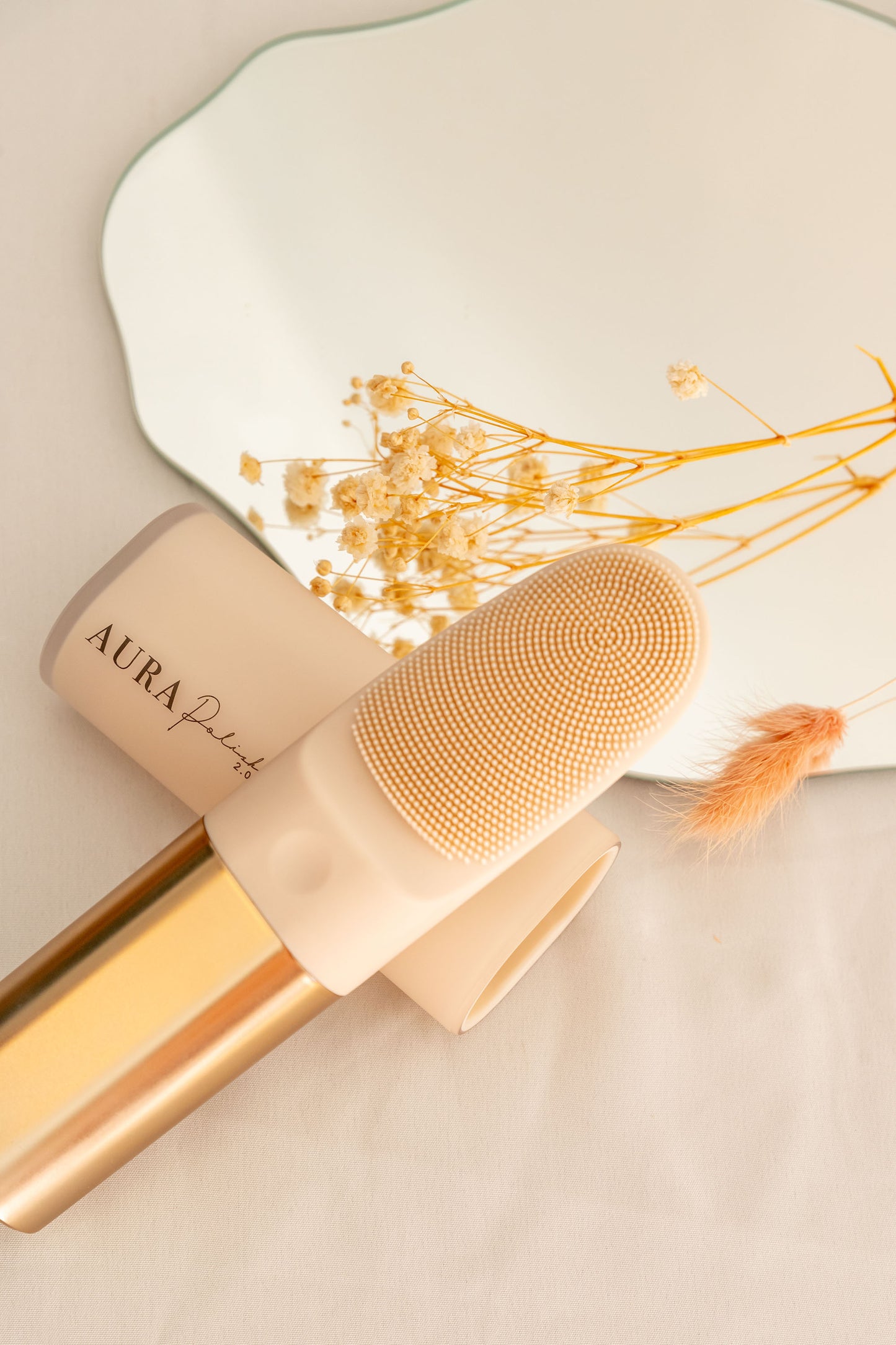 Aura Polish 2.0・Sonic Cleansing Wand with Thermal Eye Massaging