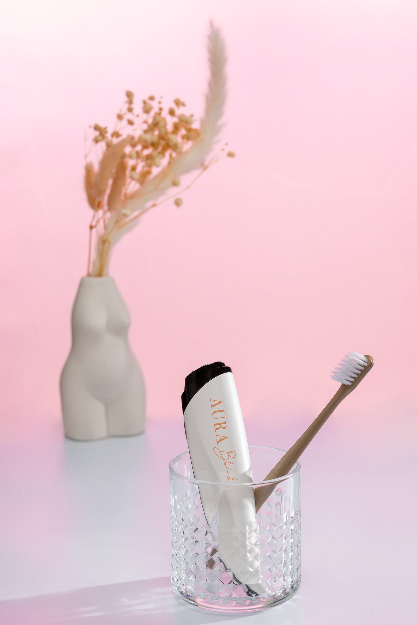 Aura Blink・Instant Eye Lifting Wand